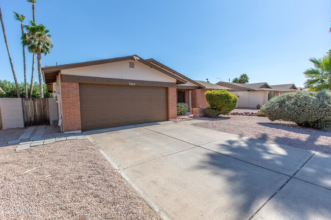 Photo - 7911 East Vía de Belleza