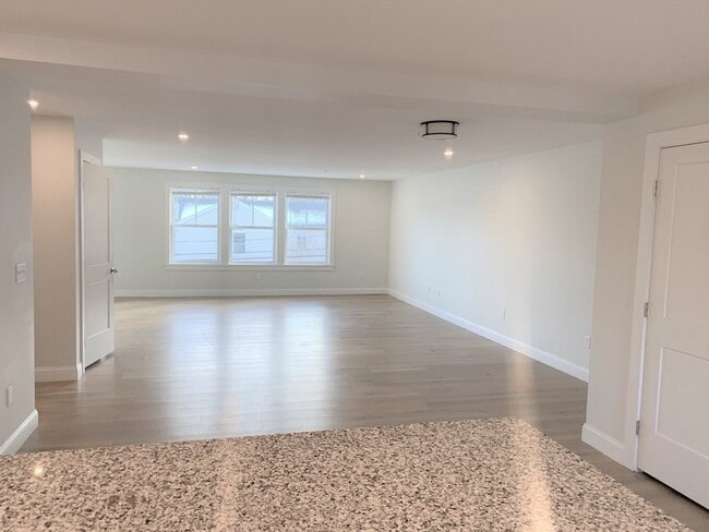 Photo - 1 Broadway Ave Unit 6