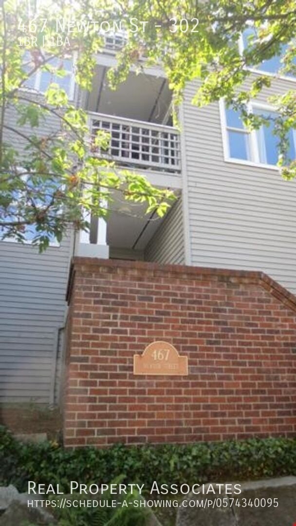467 Newton St Unit 302