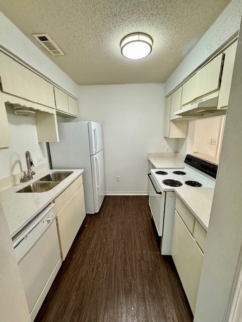 Photo - 280 S Hill Ave Unit C102