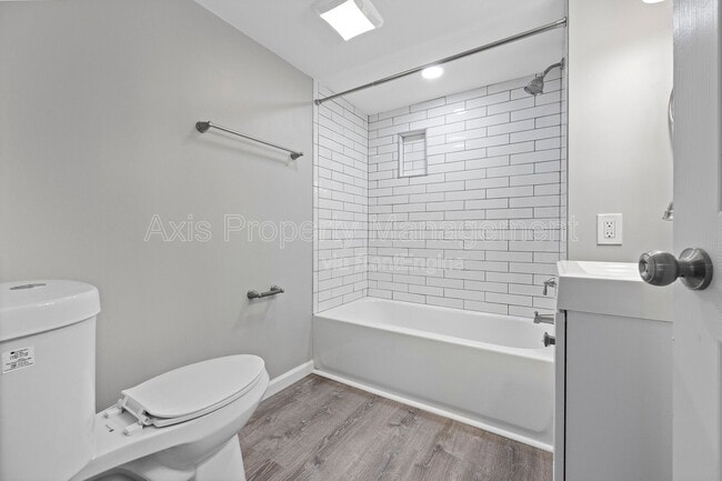 Photo - 537 Lynn Haven Ln