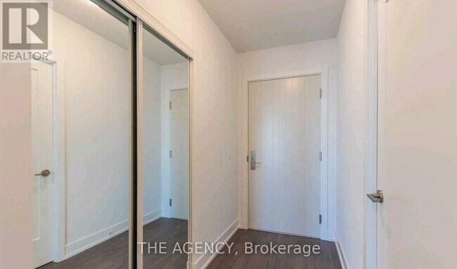 Photo - 2550 Simcoe St N Unit 1709