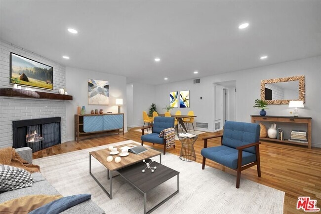 Building Photo - 927 21st St Unit 4 Rental