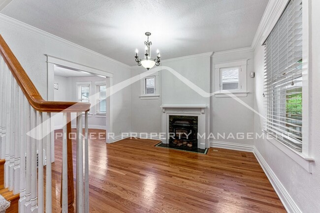 Photo - 3256 Meade St