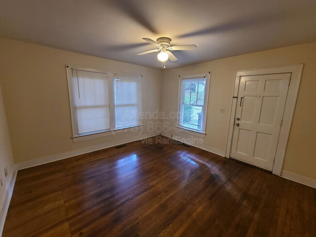 Photo - 1066 McMillan St NW