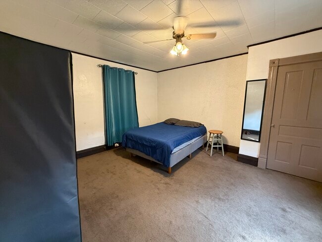 Bedroom - 16 S 2nd St