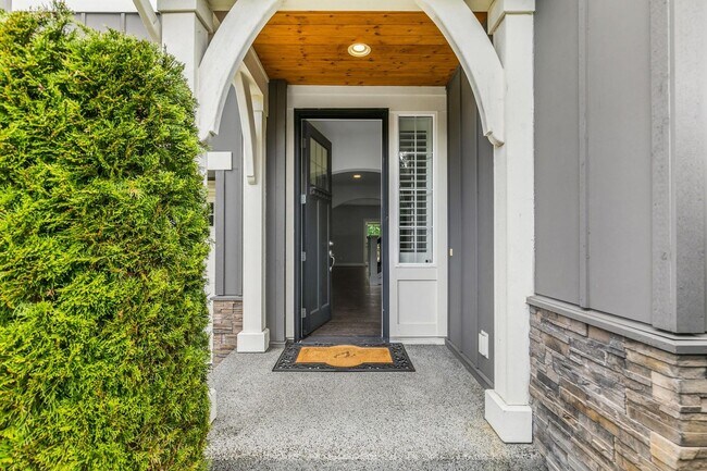 Photo - 6 Bedroom Home in Brookside at the Woodlands