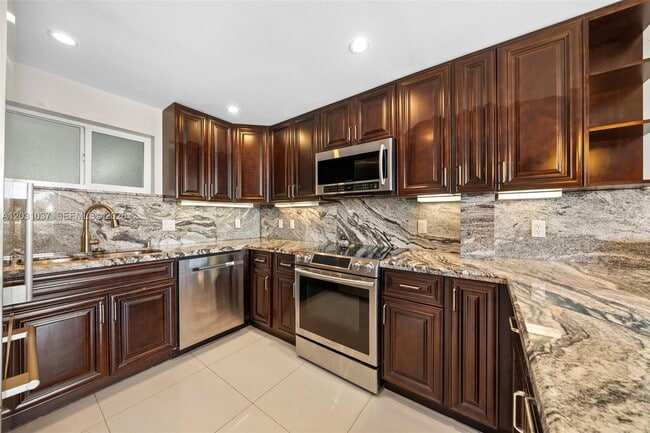 Photo - 2840 N Ocean Blvd Unit 404