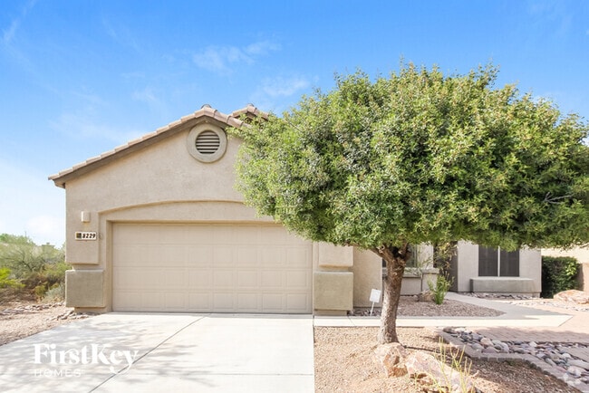 Building Photo - 8229 N Sombrero Point Dr Rental