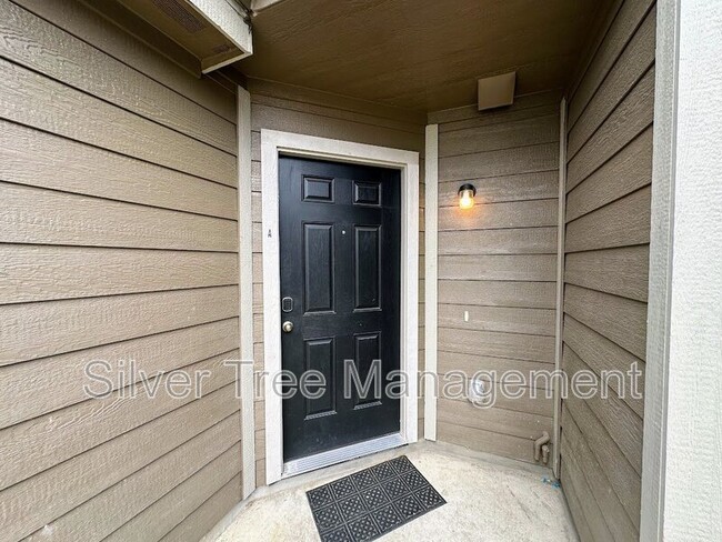 Photo - 2914 Jones St Unit A