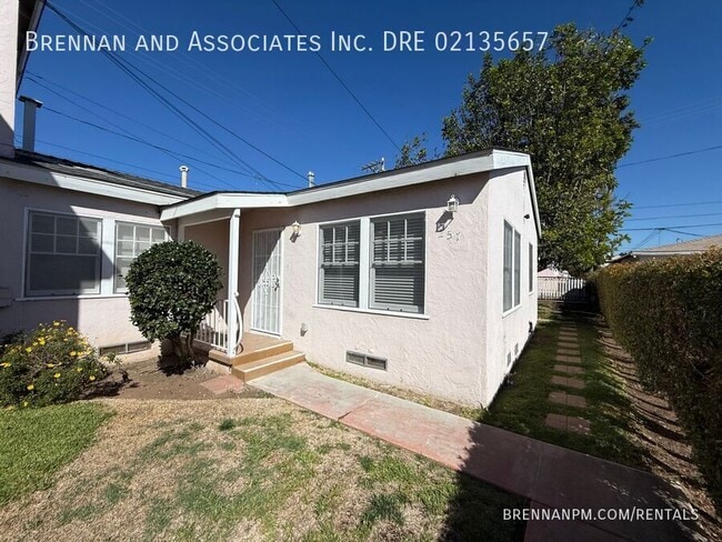 Building Photo - 257 Church Ave