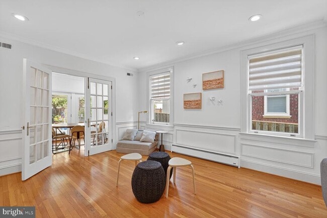 Photo - 3839 Garfield St NW
