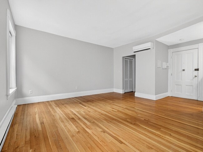 232 Newbury St Unit 42