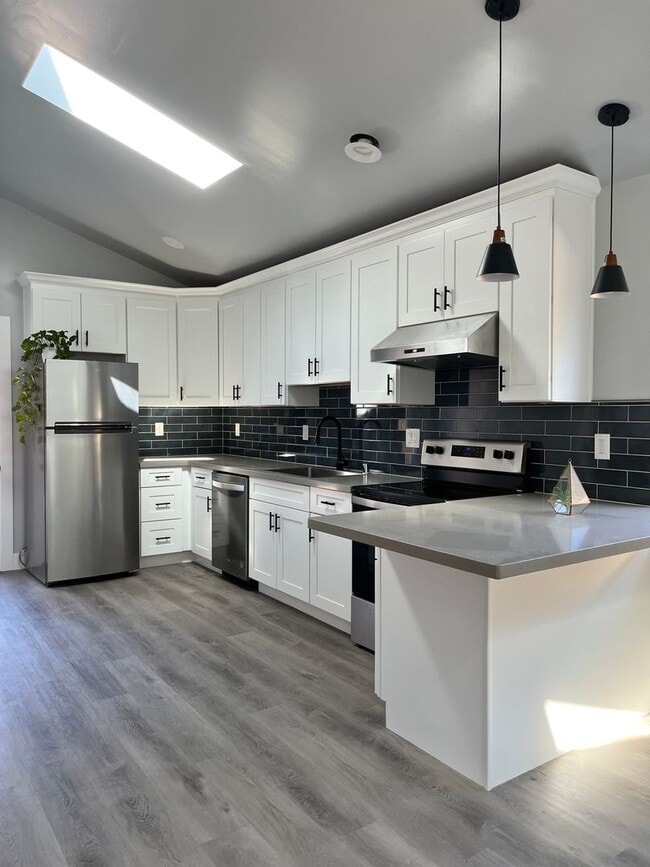 Photo - 930 Alexis Ct Unidad B