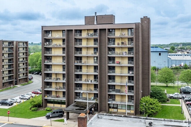 Photo - Latrobe Manor