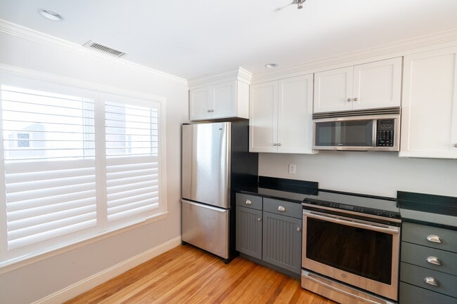 Photo - 606 Chandlers Wharf