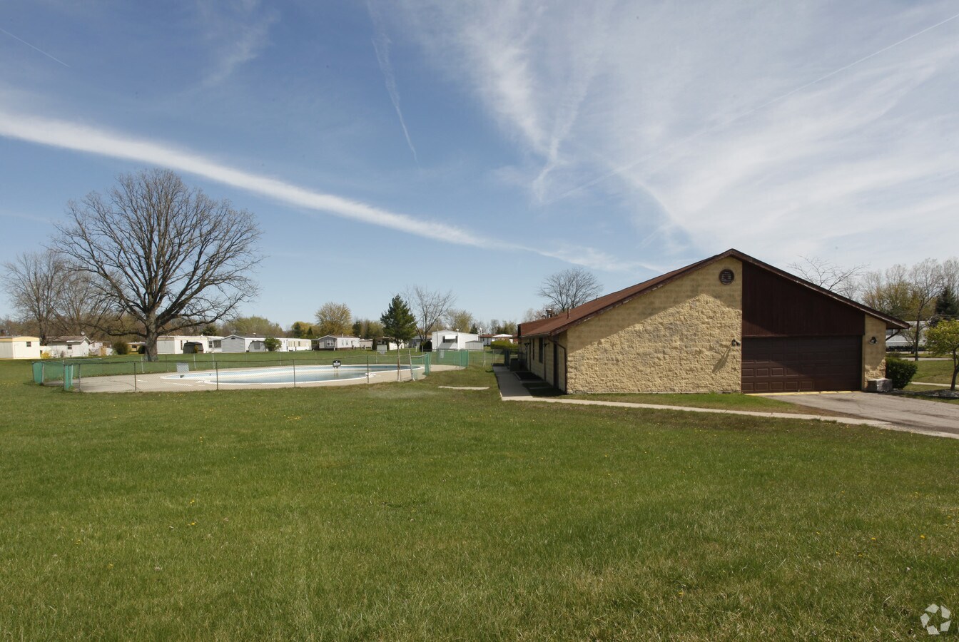 Photo - Holiday Estates Mobile Home Park