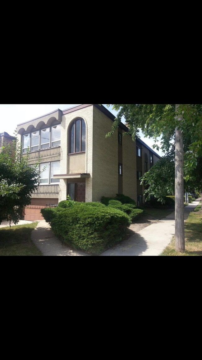Photo - 4832 Old Orchard Rd Unit 2