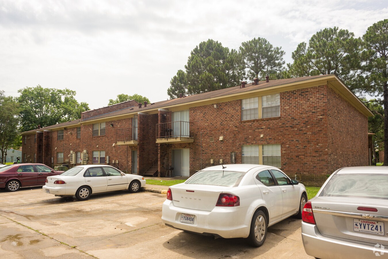 Lone Oak Apartments - Lone Oak Apartments