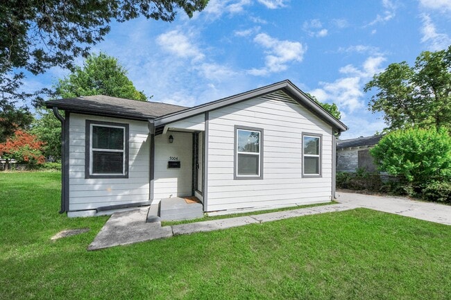Building Photo - 7004 Conley St