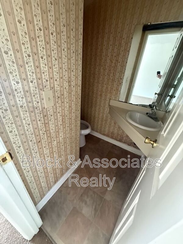 Photo - 605 Sunset Ave Unit Apt 6
