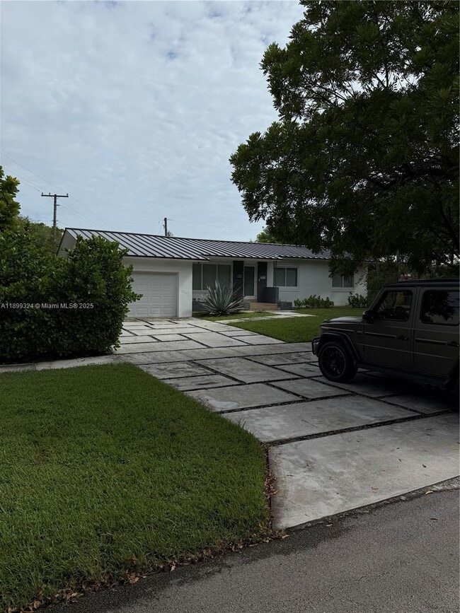 Building Photo - 675 NE 93rd St