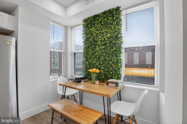 Photo - 537 N 35th St Unit 2