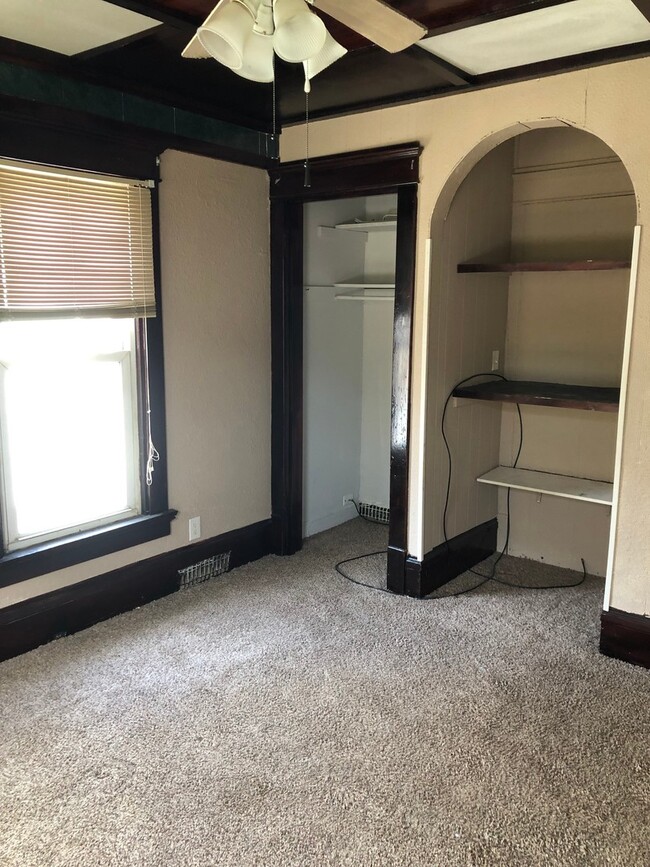Building Photo - Kennedy Asian Invasion Unit 2905 Up Rental