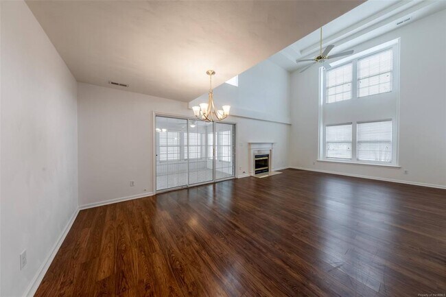 Photo - 108 Waters Edge Dr