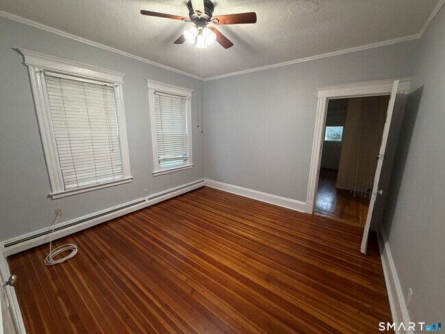 Photo - 79 James St Unit 2