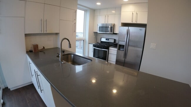 Photo - 3301 N Sheffield Ave Unidad 402