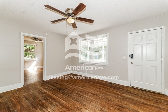 Photo - 207 Branham St