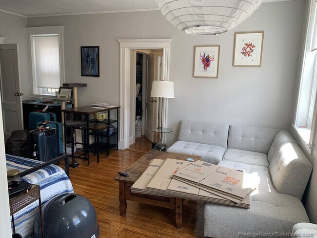 Photo - 220 Kelton St Unit 2