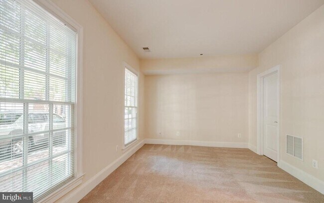 Photo - 710 Bracey Ln