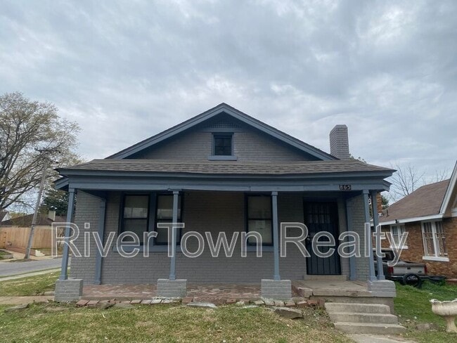 Building Photo - 865 N Evergreen St Rental