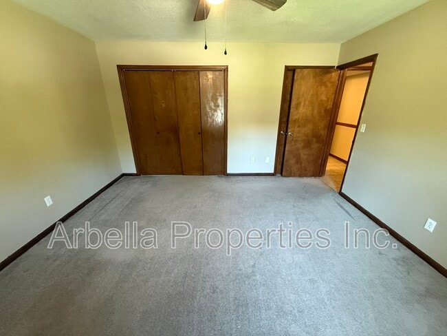 Photo - 1608 Herrin Dr