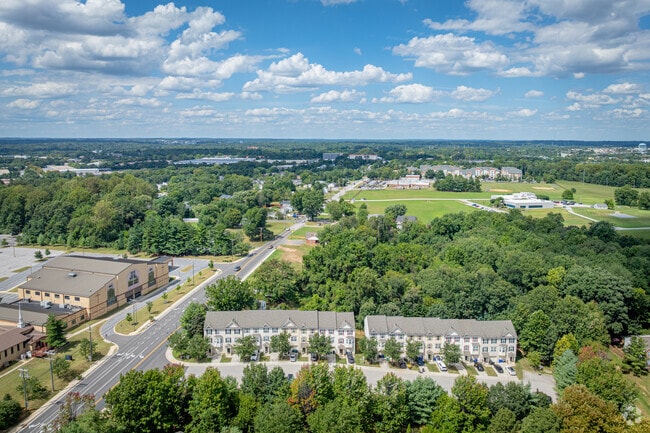 Photo - Oakland Place