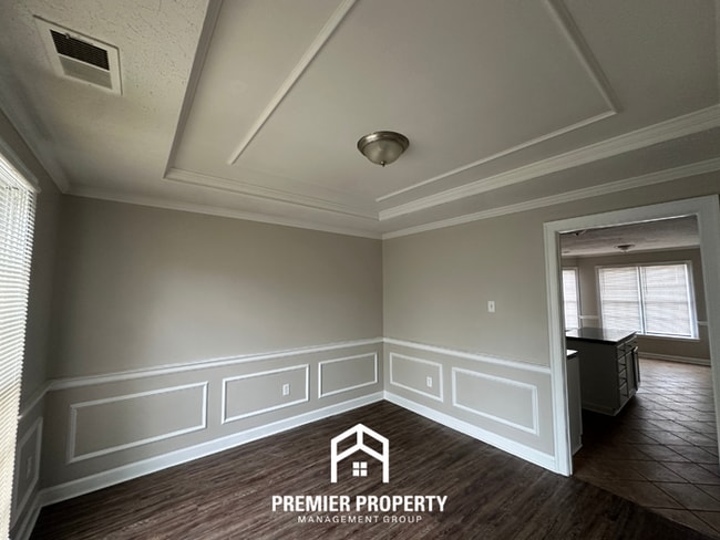 Photo - Stunning 4BR Cordova Home | Chef's Kitchen with Island, Formal Dining & Fireplace