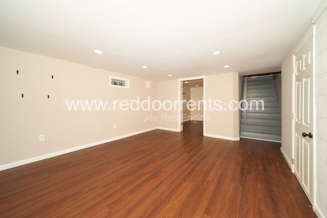 Photo - 412 N Merrill St