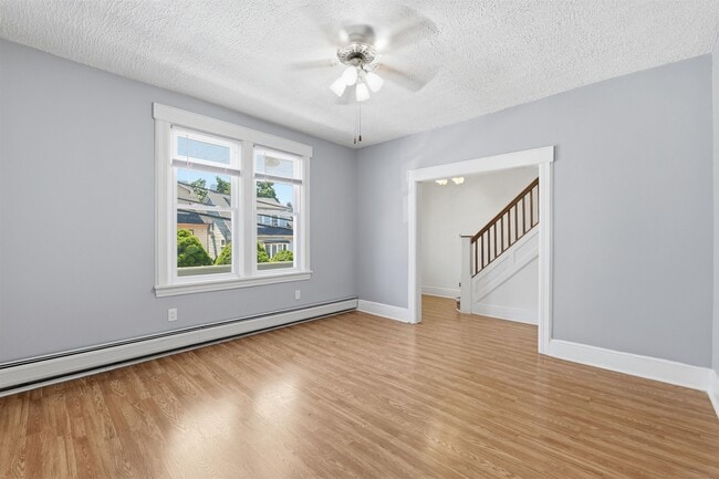 Building Photo - 1404 79th St