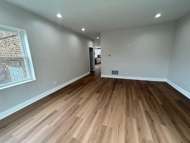 Photo - 7546 S Wentworth Ave