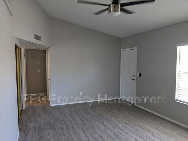 Photo - 7231 W Sierra St