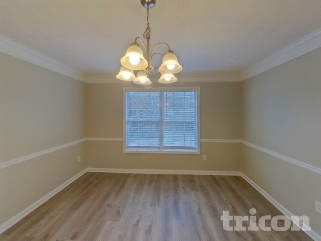 Photo - 172 Watson Grove Rd SW