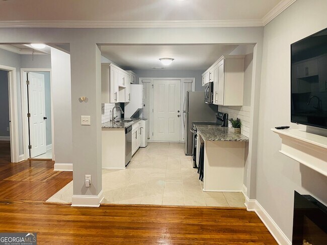 3272 Wheeler St Unit A