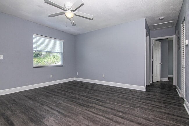 Photo - Newly Renovated and Remodeled - 2 Bedroom ...
