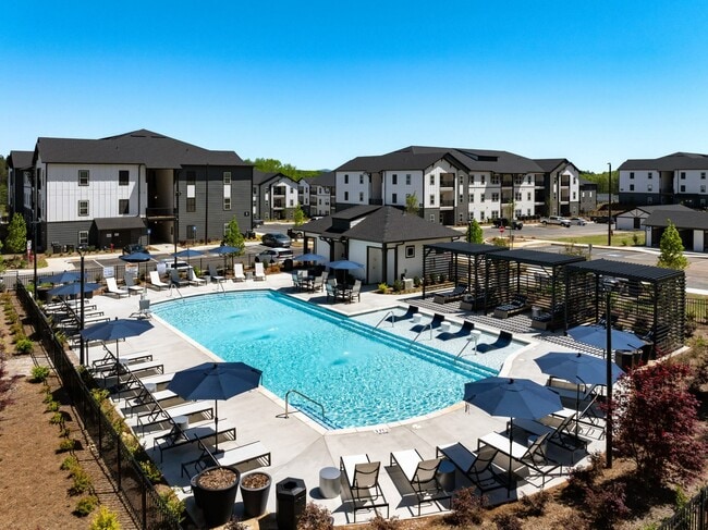 Building Photo - Advenir at Walkers Ridge Rental