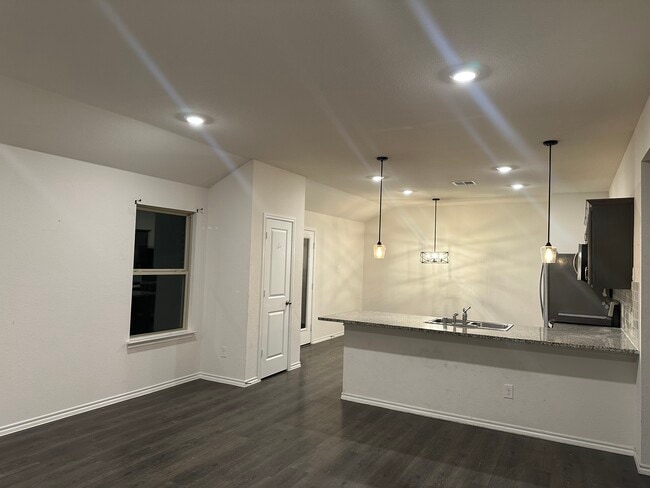 Photo - 2222 Nightgrove Cir