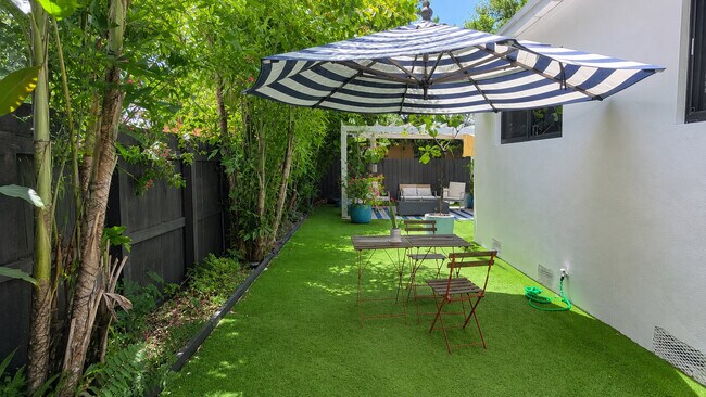 740 SW 9th St Unit SI ID1605645P