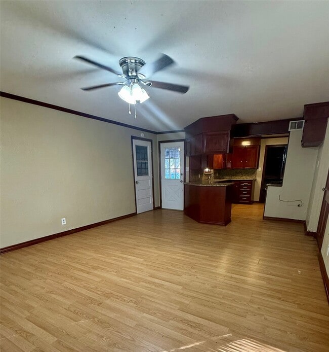 Photo - 4614 44th St