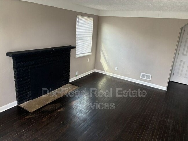 Photo - 3221 W Riverview Ave